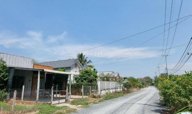 Bán đất Củ Chi, lô đất MT đường 663, 600m2, có 30m thổ cư, xã Phước Thạnh.