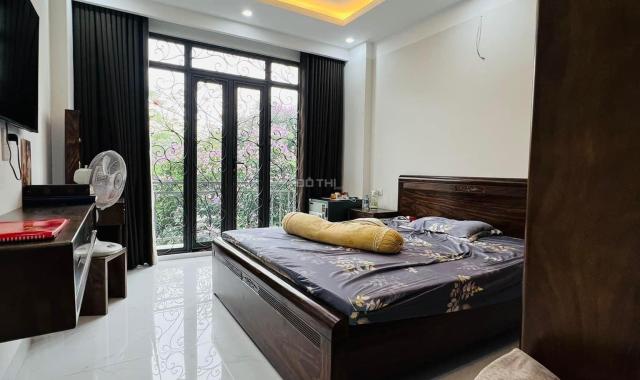 Bán nhà Xuân Đỉnh, sát Ngoại Giao Đoàn 40m2, 5 tầng, nhỉnh 6 tỷ,  thang máy, nhà mới.