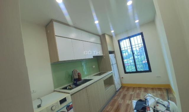 Bán căn tập thể Bưu Điện tầng 5 phố Hồng Mai Hai Bà Trưng, 37/65m2, gần chợ Mơ, 2.1 Tỷ