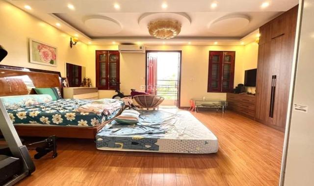 Ba Đình siêu đẹp, view hồ, thang máy, vỉa hè ô tô, đẳng cấp 130m 5 tầng giá 45 tỷ