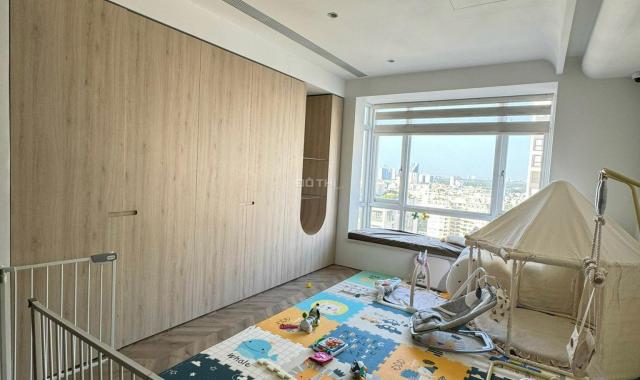 Bán Căn Hộ Riverside Residence 180m2 Giá bán 12,5 Tỷ