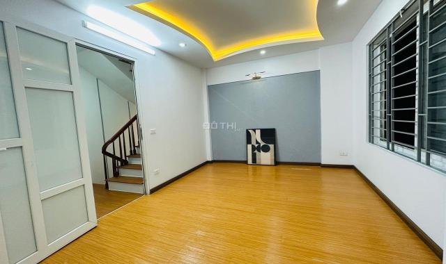 Bán nhà  Xuân La Tây Hồ, 30 m2, 6 tầng, 5.55 tỷ. Nhà cực đẹp, Ở ngay.