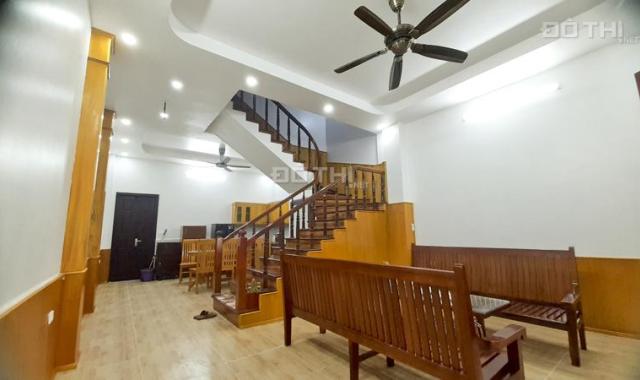 Bán nhà view sông vị trí đẹp tại Ngọc Thuỵ Long Biên, 60m2, 5 tầng,6 ngủ, ô tô vào nhà, giá 5.8 tỷ