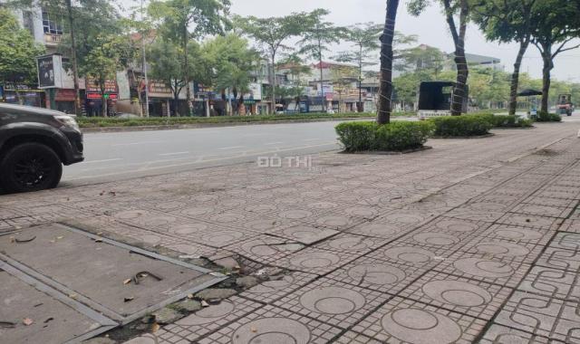 Bán đất Ngô Gia Tự Long Biên, 73m2, MT: 4.5m, đường 6m, SĐCC, 5.65 tỷ