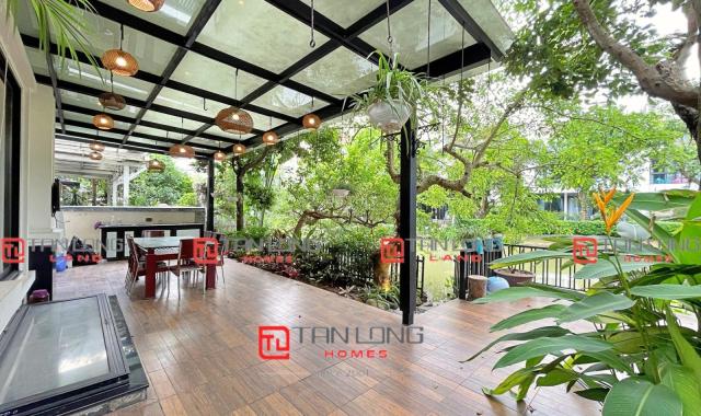 Cho thuê biệt thự Vinhomes Riverside DT 300m2 đồ đẹp vào ở ngay 7x triệu/th