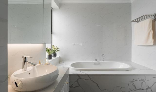 Chủ nhà gửi bán căn chung cư 4ngủ, 3VS - tòa Dolphin Plaza, 186m2 thông thủy. LH: 0818 340 242