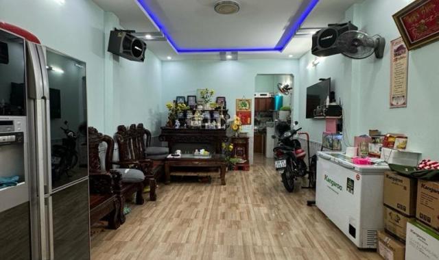 Bán nhà Gò Xoài, quận Bình Tân, 40m2 - Hẻm xe tải, giá 3.65 tỷ