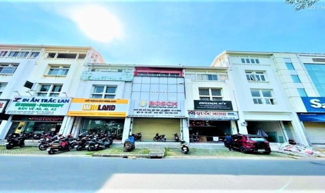 Nguyên căn nhà phố Mỹ hoàng 7*18m, 3 lầu, Đ.Nguyễn Văn Linh, Quận 7