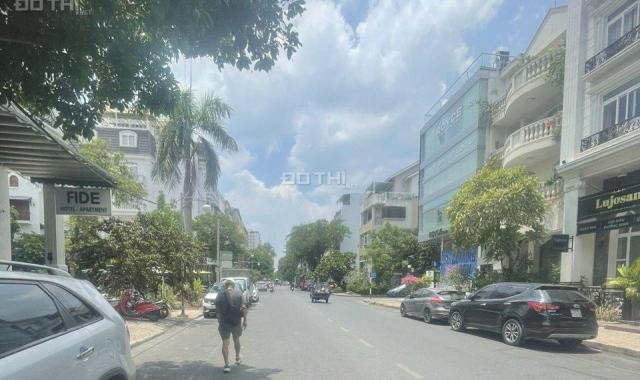 Cho thuê giá rẻ nhà phố 6*18m, 1 trệt, 3 lầu Đ.Phạm Thái Bường, Q.7