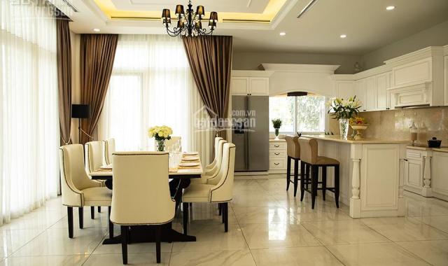 Bán Gấp Căn Nhà vị trí đẹp phân lô VIP  ngõ 73 Nguyên Hồng  Hoang Ngọc Phách  Đống Đa dt 90 m2