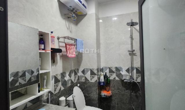 Bán nhà Phố Bùi Xương Trạch 40m2, 5 tầng, giá 5.95 tỷ,full nội thất đẹp long lanh