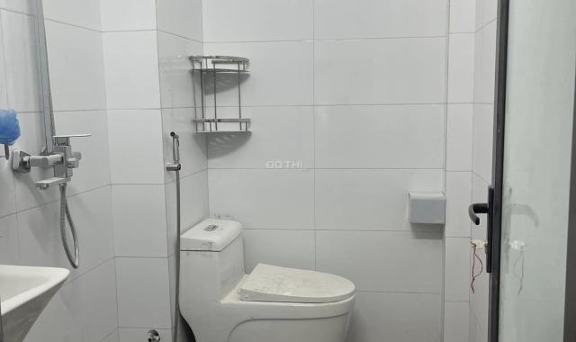 Thiện chí bán nhà đầu ngõ Lương Yên, HBT giá 4.65 tỷ, 30m2x2T, KD nhỏ