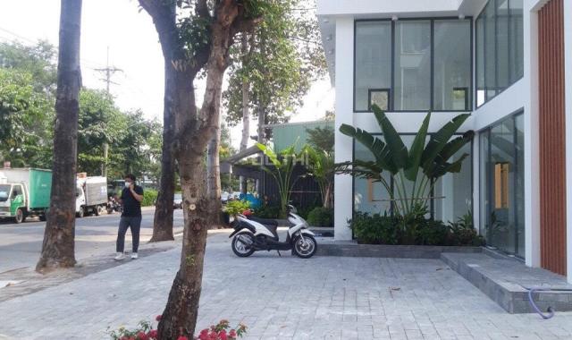 Cho thuê khách sạn cao cấp 15 phòng ở Phú Mỹ Hưng vị trí đẹp giá tốt