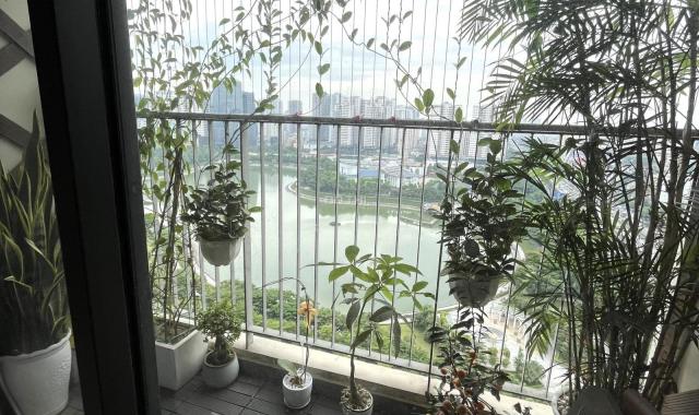 (Vị trí đẹp hàng đầu) Cho thuê 2PN 2WC view hồ- Full đồ tại Vinhomes D'Capitale Trần Duy Hưng