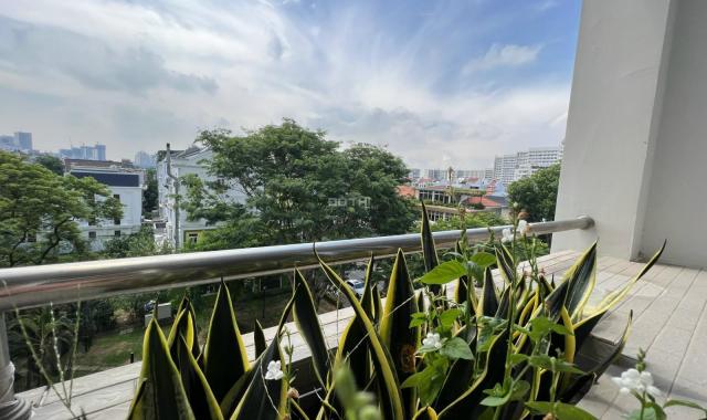 Bán gấp căn hộ Park View, 112m2, nhà đẹp, nhìn biệt thự Phú mỹ hưng