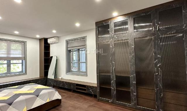Biệt thự mặt phố Xuân Diệu,  lô góc 2 mặt thoáng vĩnh viễn, mặt tiền 27m, giá chỉ 85 tỷ