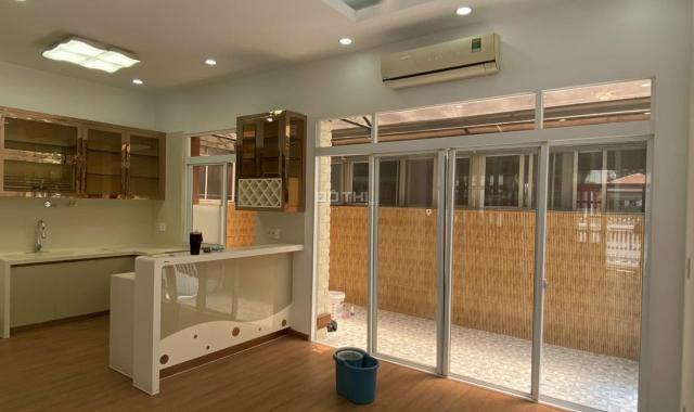 Bán biệt thự song lập khu Mỹ Hào, Phú Mỹ Hưng sổ hồng cầm tay gd nhanh
