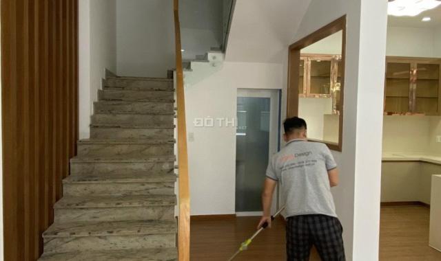 Bán biệt thự song lập khu Mỹ Hào, Phú Mỹ Hưng sổ hồng cầm tay gd nhanh