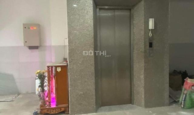 Bán tòa nhà 8 Tầng, Mặt tiền Nguyễn Khoái - Bến Vân Đồn, 6.7x25m, 13 Phòng, thang máy, PCCC, 44 Tỷ