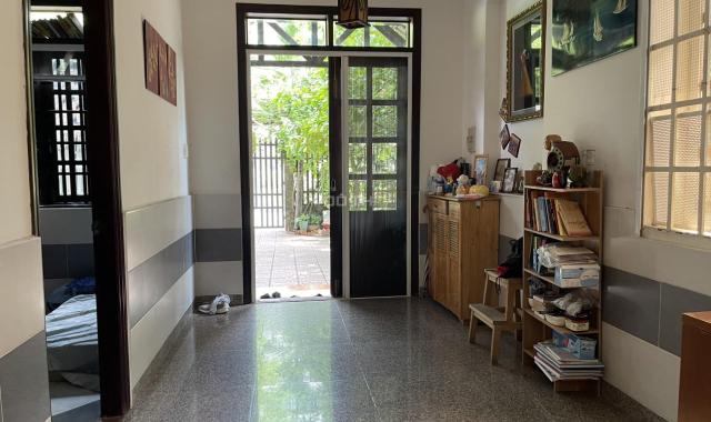 Cần bán nhanh căn nhà trục đường chính 659 tại D/A KDC ĐH Bách Khoa, P Phú Hữu, TP Thủ Đức.