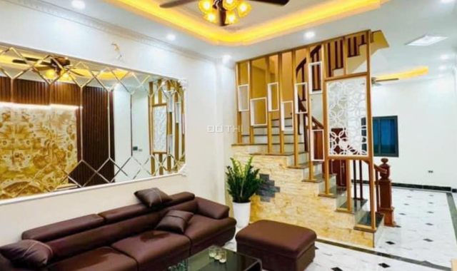 Bán nhà Láng Hạ 45m2 5 tầng nhà mới trung tâm Đống Đa gần ô tô