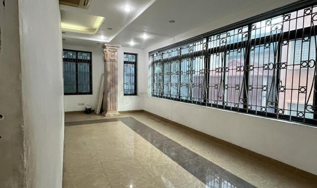 Cho thuê văn phòng Nguyễn Trãi- Triều Khúc dt 150 m2/tầng, đã ngăn 2 phòng làm việc, mặt tiền rộng