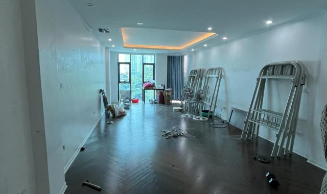 Cho thuê văn phòng đẹp Hồ Hạ Đình, 70m2/tầng, sàn thông đẹp như ảnh