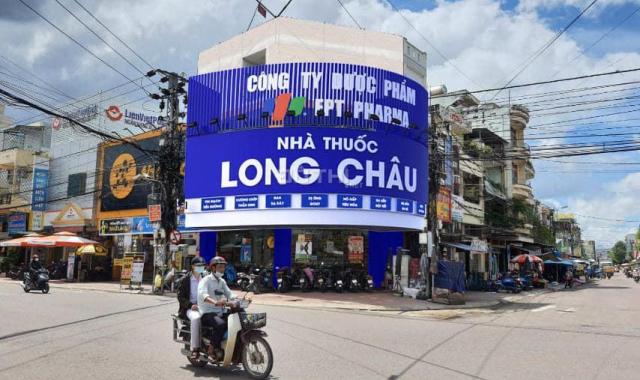 Bán gấp 3007m2 giá 350triệu bao sổ hồng riêng, ngay sát bên chợ và trường trung tâm thị xã Bình Phư