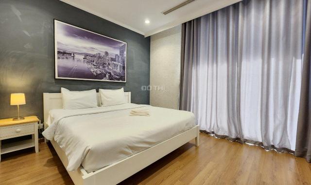 Bán gấp căn hộ Vinhomes Royal City 3 ngủ, diện tích rộng 164m2, tầng trung, 12 tỷ. LH:0987485936