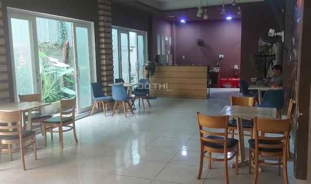 Bán nhà riêng MT Bùi Xuân Phái , dt 200m2 , cách biển 1,5km , giá : 7.2 tỉ. Lh : 0839660666