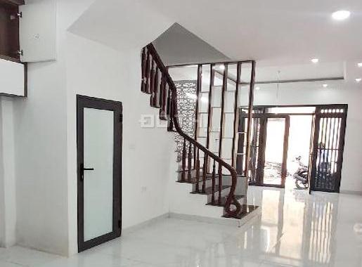 Bán nhà Ngọc Trục 40m2, 5 tầng, 3 thoáng, ngõ nông, mới ở ngay 5.7 tỷ