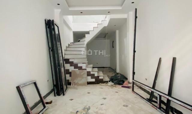 Bán nhà Bà Triệu 30m2 5 tầng, Ngõ ô tô VF5 vào, nội thất ở ngay 5.75tỷ