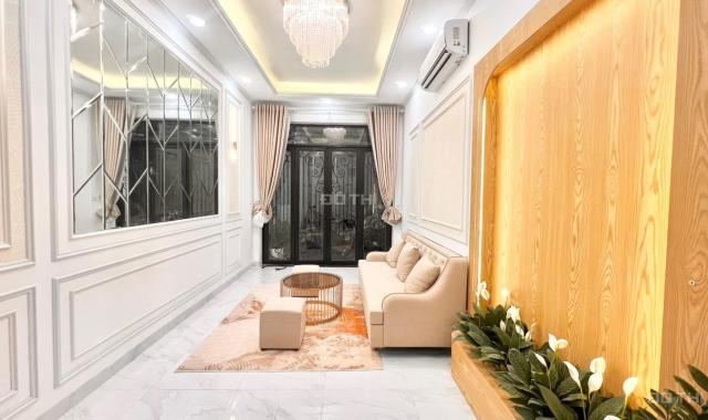 Bán nhanh nhà PL Hào Nam, hơn 41m2 chỉ 11.3 tỷ, nhà xây 5 tầng, 2 thoáng