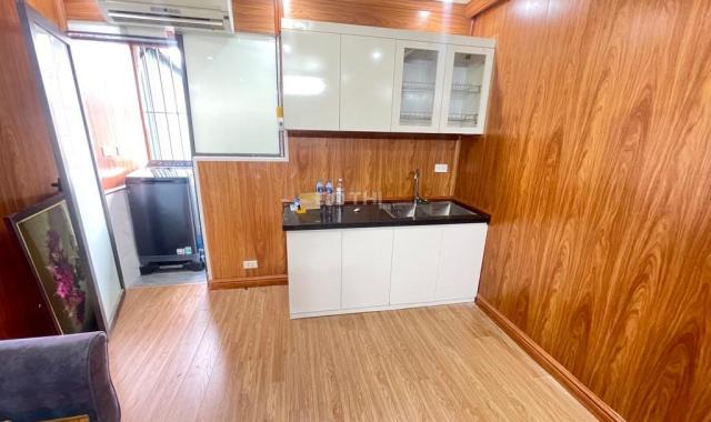 Bán căn TT Văn phòng phẩm Hồng Hà phố Lò Đúc, tầng 4, 28m2, 917 triệu