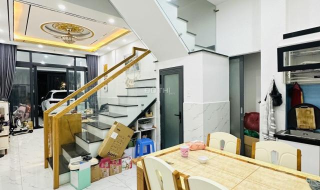 Bán Nhà Quận Bình Thạnh, đường Hoàng Hoa Thám, 2 Tầng, 74m2