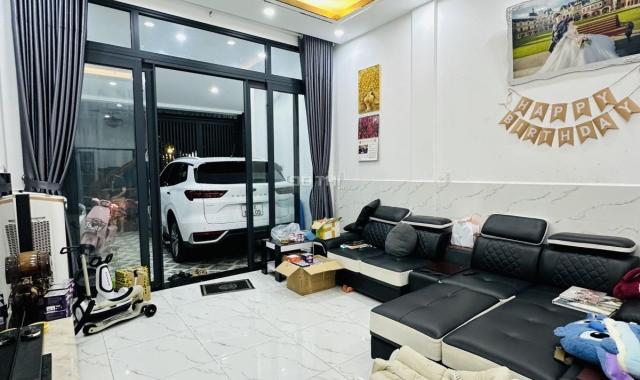 Bán Nhà Quận Bình Thạnh, đường Hoàng Hoa Thám, 2 Tầng, 74m2