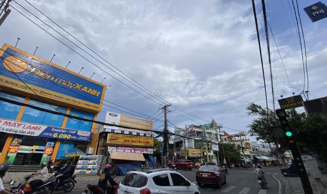 Cho thuê Nhà Góc 2MT 1206 Kha Vạn Cân, Thủ Đức - DT 10.5x27.5m, nở 17.7m, trệt 1 lầu