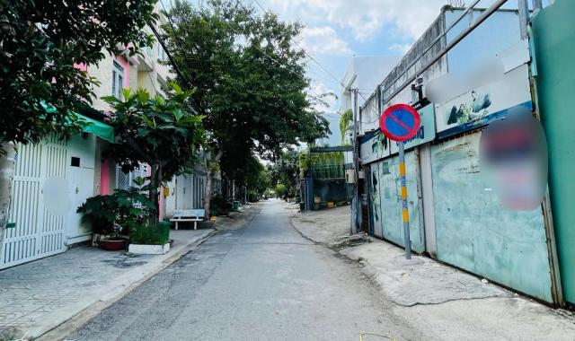 Bán đất Hiệp Bình Chánh khu biệt thự đường bàn cờ ngay Phạm Văn ĐỒng 298m2 ngang 12m-SHR giá 5 tỷ