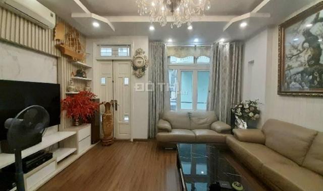 NHÀ PHỐ HOÀNG CẦU OTO VÔ NHÀ 47M2 5T NHÀ XÂY CAO RẤT ĐẸP THOÁNG MÁT 12.2TY