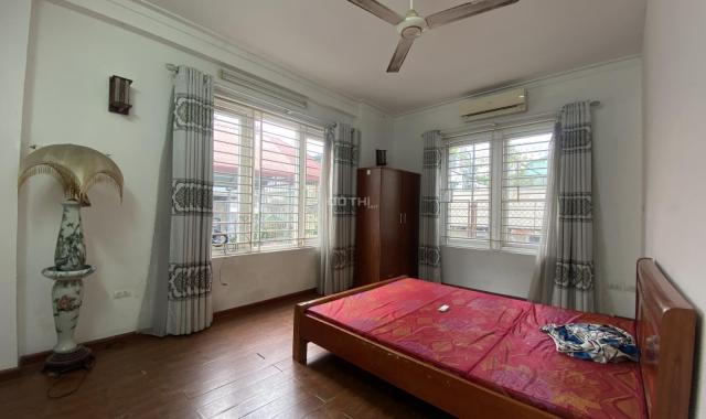 Chính Chủ Cho Thuê Căn Hộ 2 PN 70m2 Giá Ưu Đãi Chỉ Còn 10 Triệu/Tháng. Đc: Cát Linh, Đống Đa