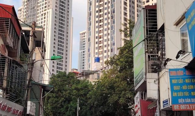BÁN NHÀ MẶT PHỐ QUY HOẠCH RA NGÃ TƯ HOÀNG QUỐC VIỆT, SỔ 106 M2, THỰC TẾ SỬ DỤNG 127 M2, 25 TỶ