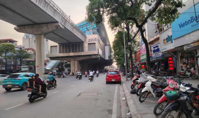 BÁN NHÀ MẶT PHỐ QUY HOẠCH RA NGÃ TƯ HOÀNG QUỐC VIỆT, SỔ 106 M2, THỰC TẾ SỬ DỤNG 127 M2, 25 TỶ