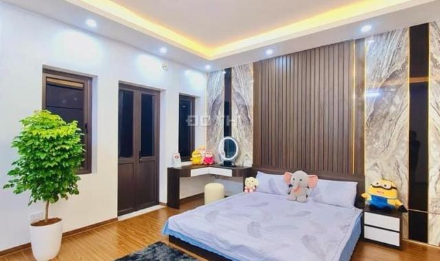 Bán gấp nhà Mỗ Lao 50m2, mt 4m, ô tô gần hồ, công viên giá 6.35 tỷ