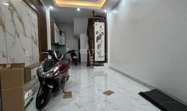 Bán nhà Mỗ Lao 35m2 5 tầng, gần ô tô, tặng nội thất ở ngay 5.5 tỷ