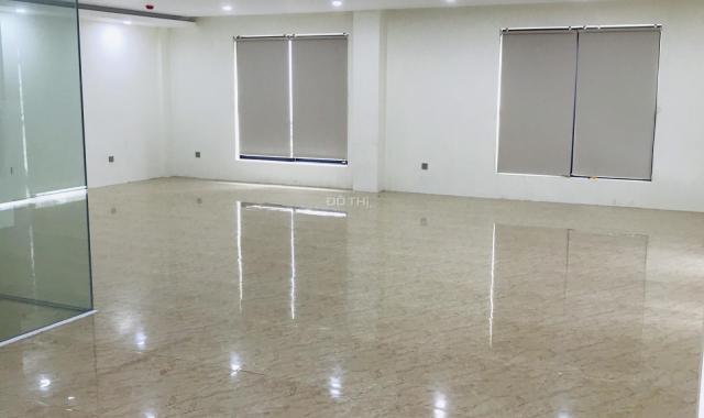 Cho thuê sàn văn phòng 120 m2/tầng, mặt tiền 12m, sàn thông đẹp