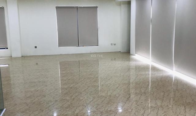 Cho thuê sàn văn phòng 120 m2/tầng, mặt tiền 12m, sàn thông đẹp