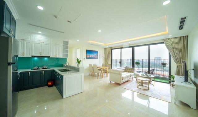 Bán căn góc 3 phòng ngủ tại C7 Vinhomes D'Capitale Trần Duy Hưng, view bể bơi, tầng cao, thoáng