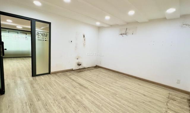 Cho thuê shop Hưng Vượng MT Lê Văn Thiêm 140m2, trệt + lửng