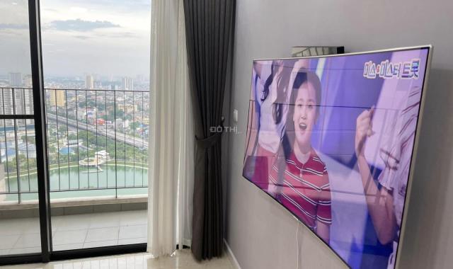 Bán căn góc 2PN 82m2 tòa C6 - TTTM Vinhomes D'Capitale. BC hướng Đông Nam view Hồ. Giá 6.2 tỷ