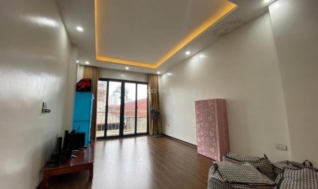 ĐẠI TỪ - Ô TÔ ĐỖ CỬA - 5 TẦNG - 40M2 GIÁ SIÊU TỐT